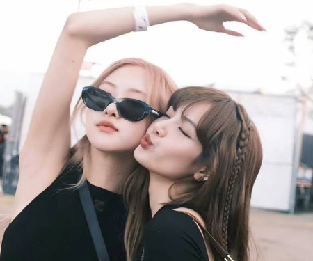 新版简短钟意很久的一见倾心的微信小短文1