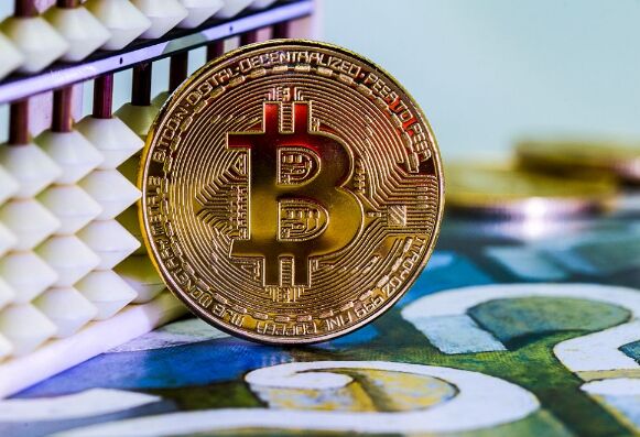 比特币年底能涨到多少钱 比特币前景预测